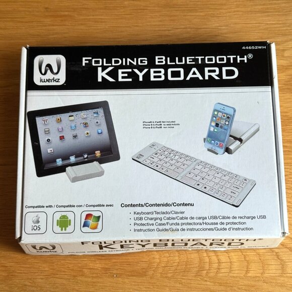 iWerkz Universal Folding Bluetooth Keyboard, White (44652WH) - Picture 3 of 15